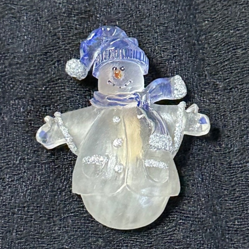 Snowman Brooch Pin Clear Acrylic Blue Hat Glitter Holiday Winter‎